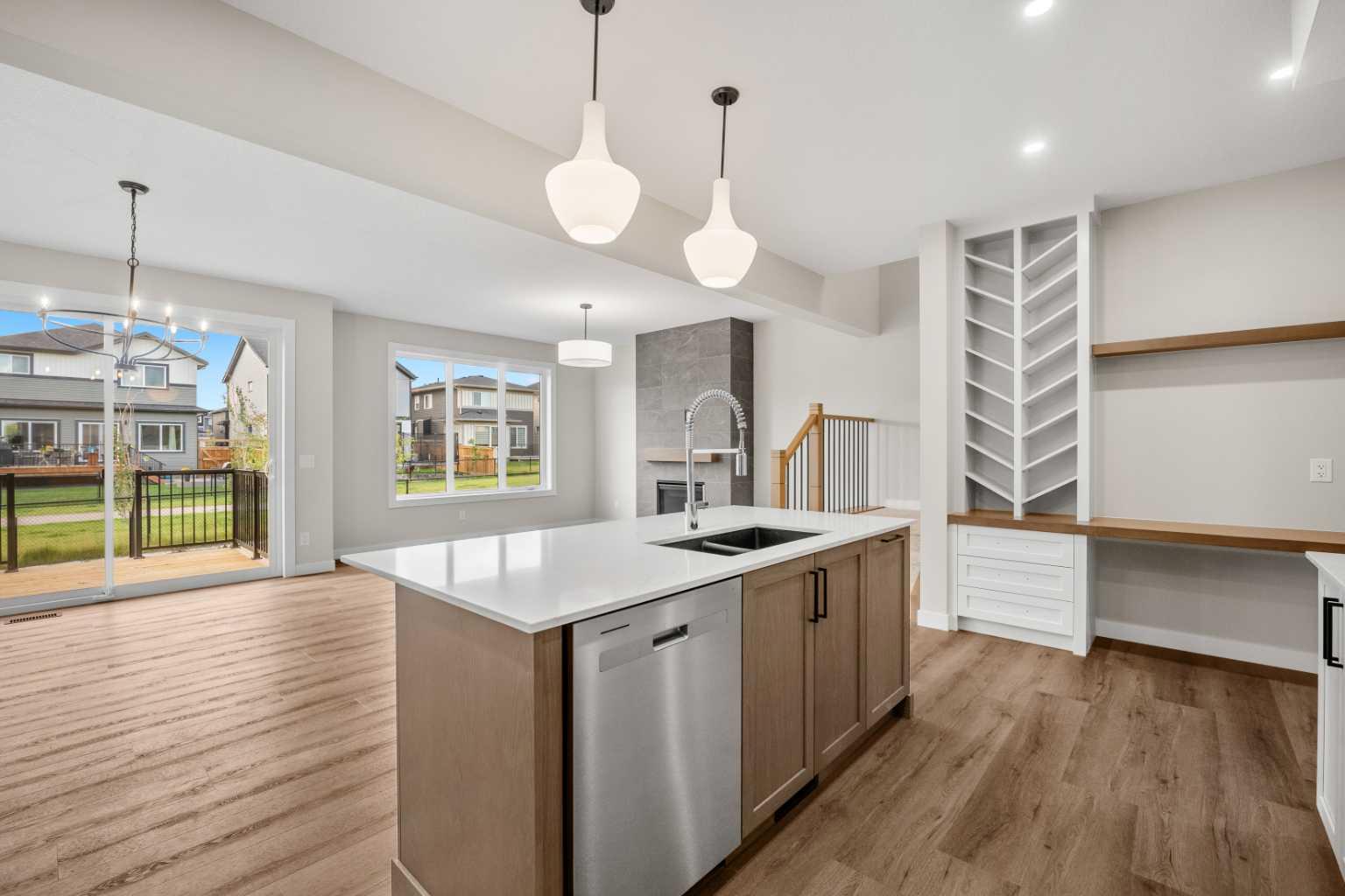 116 Quartz Crescent 