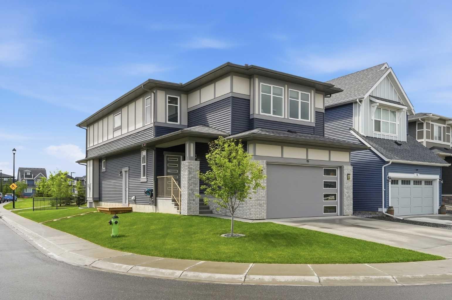 15 Lawrence Green SE