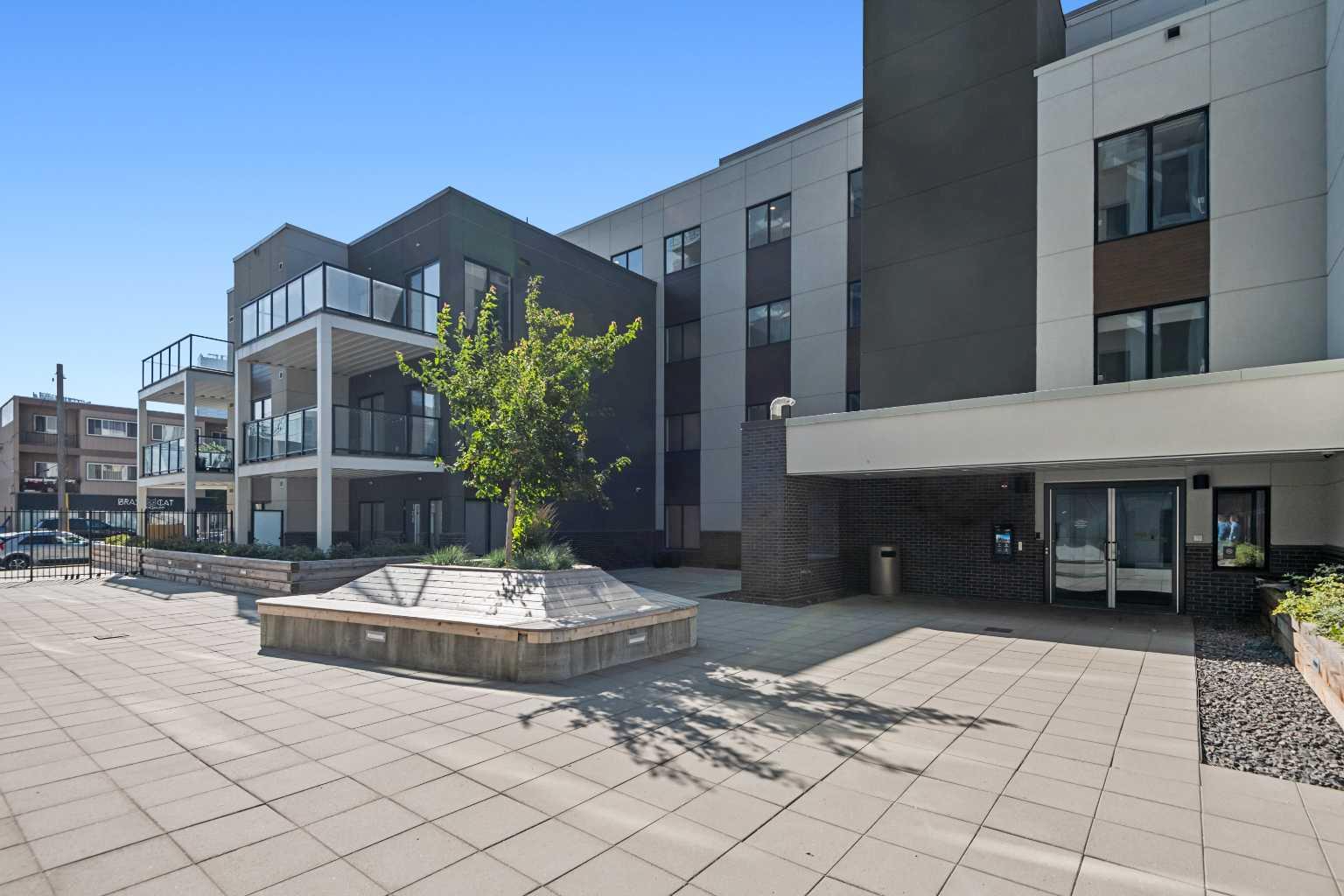 401, 455 1 Avenue NE