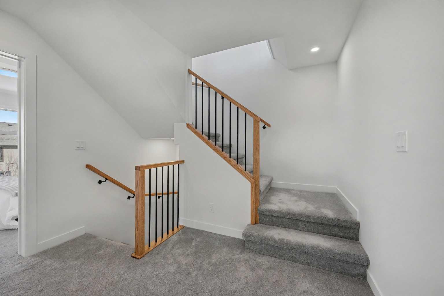 753 Centre Avenue NE