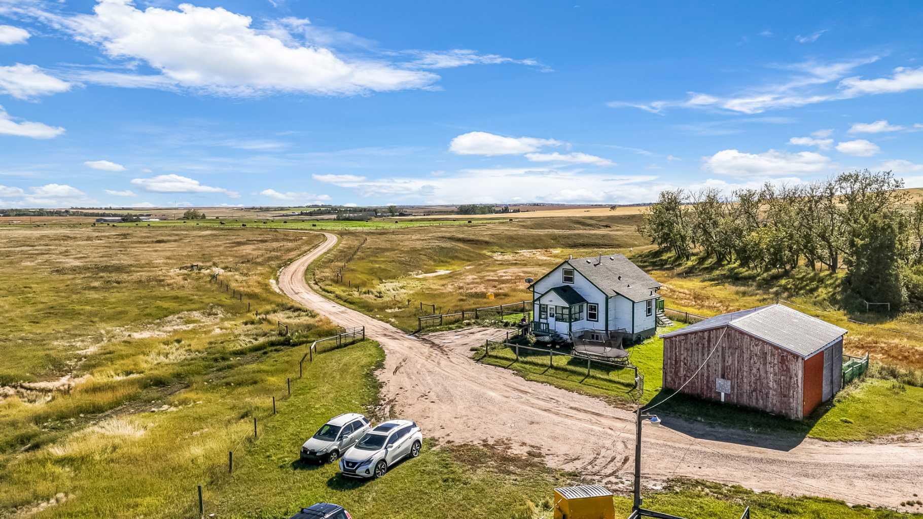 263043 / 263039 Range Road 14  