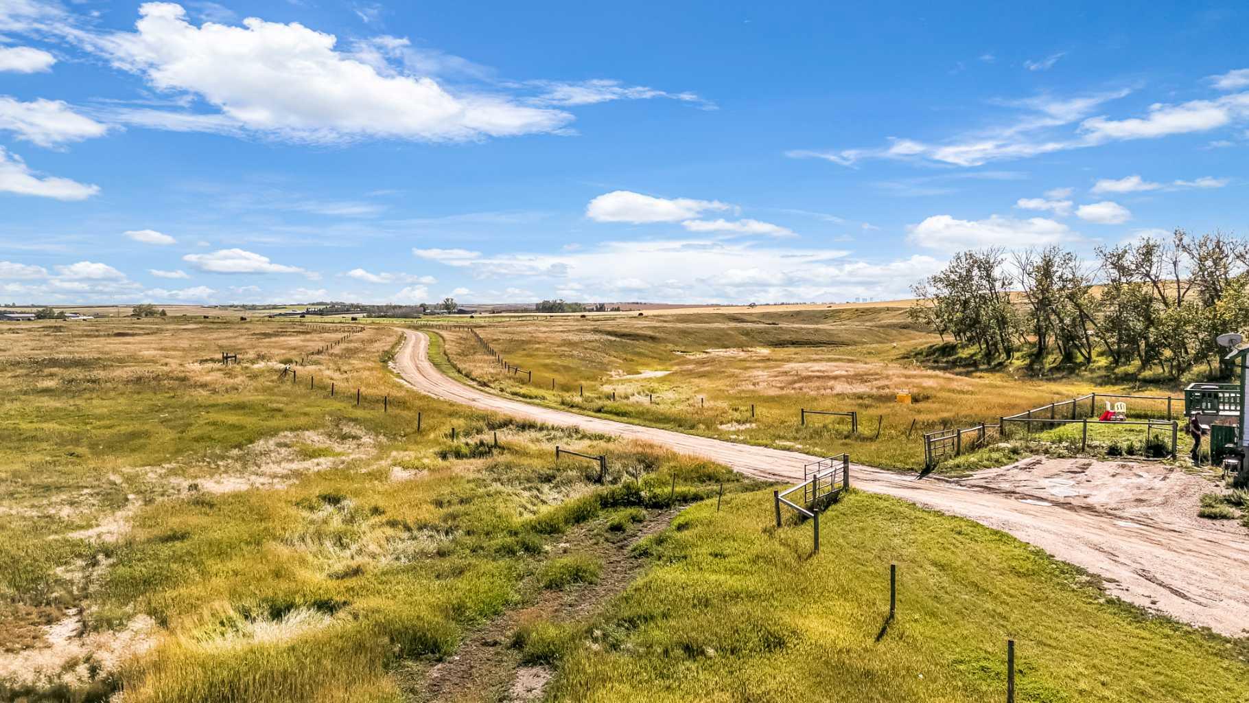 263043 / 263039 Range Road 14  