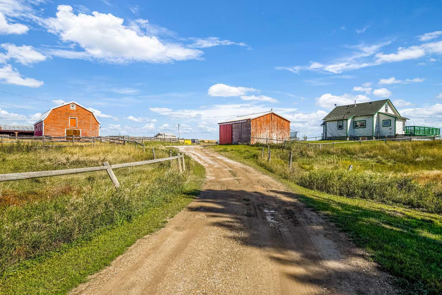 263043 / 263039 Range Road 14  