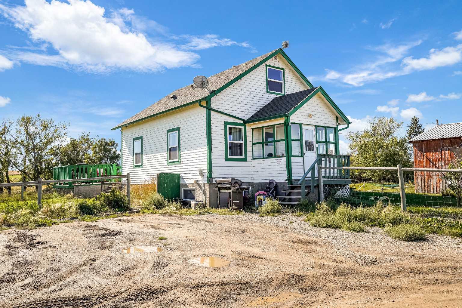 263043 / 263039 Range Road 14  