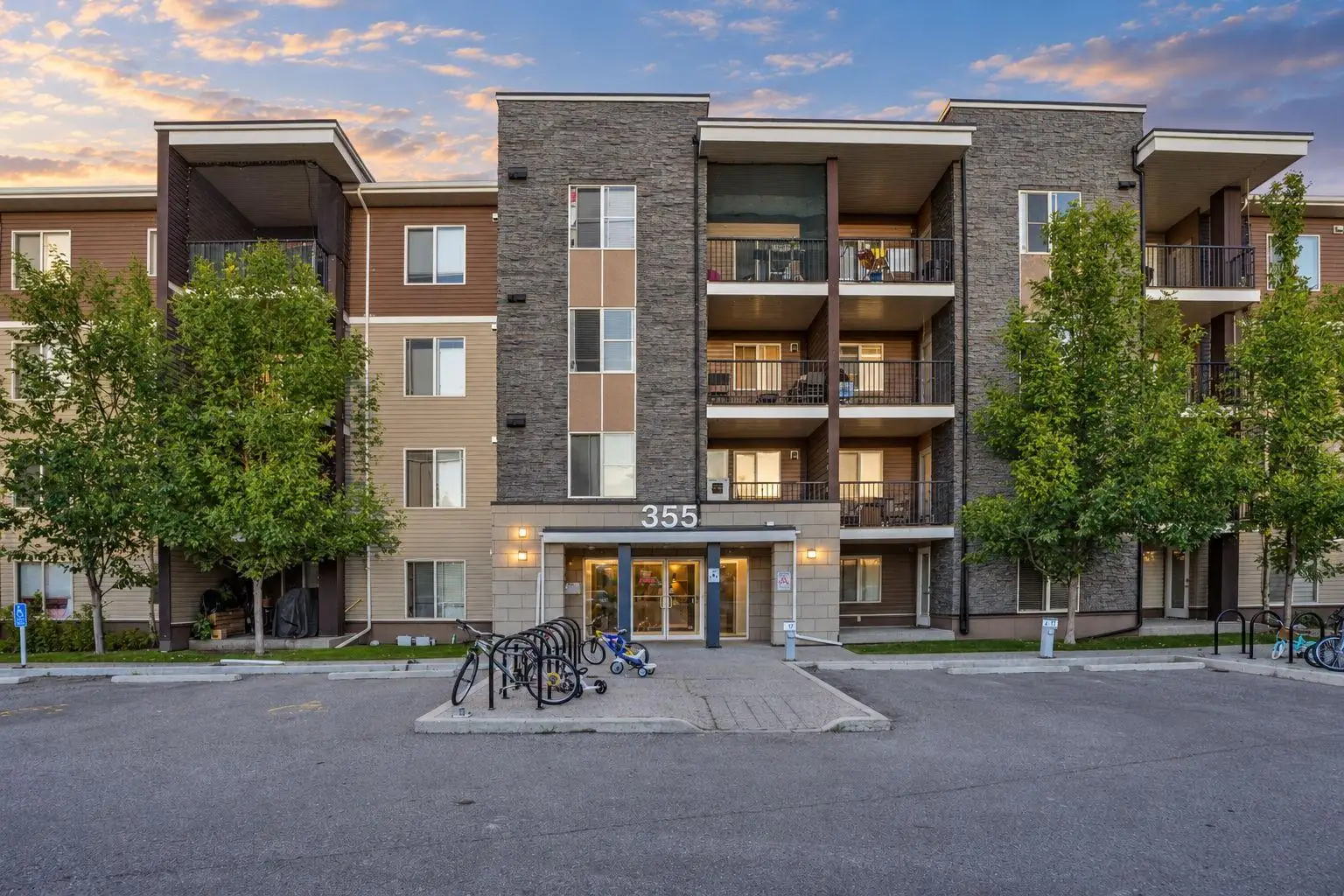 215, 355 Taralake Way NE