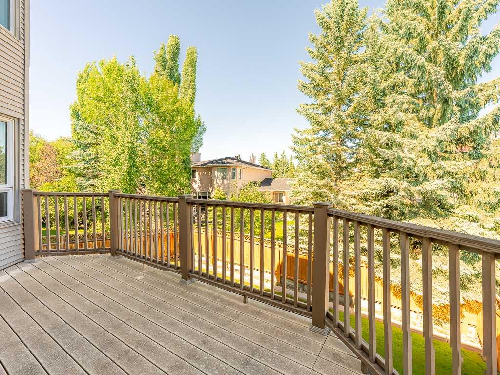 44 Straddock Crescent SW