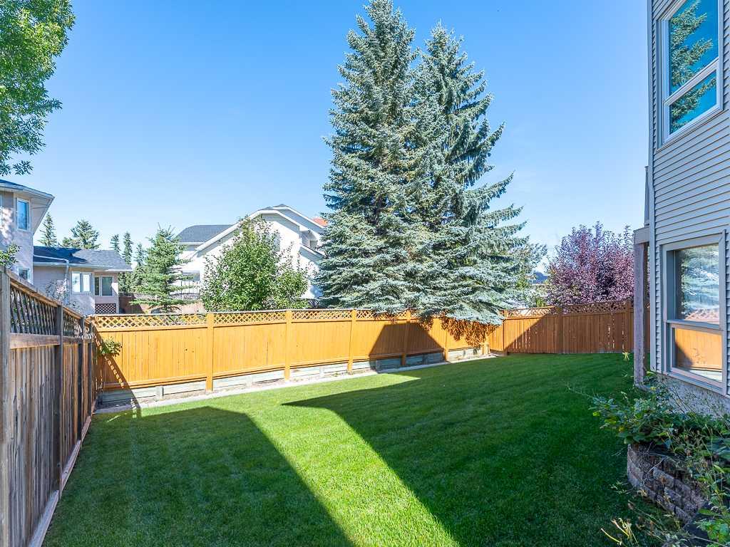 44 Straddock Crescent SW