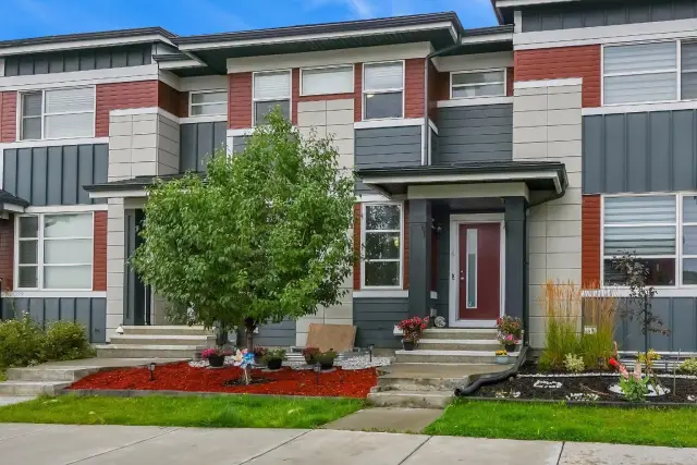 16 Skyview Circle NE