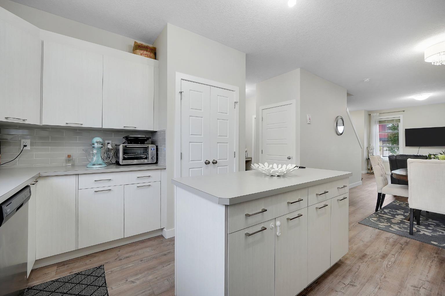 16 Skyview Circle NE