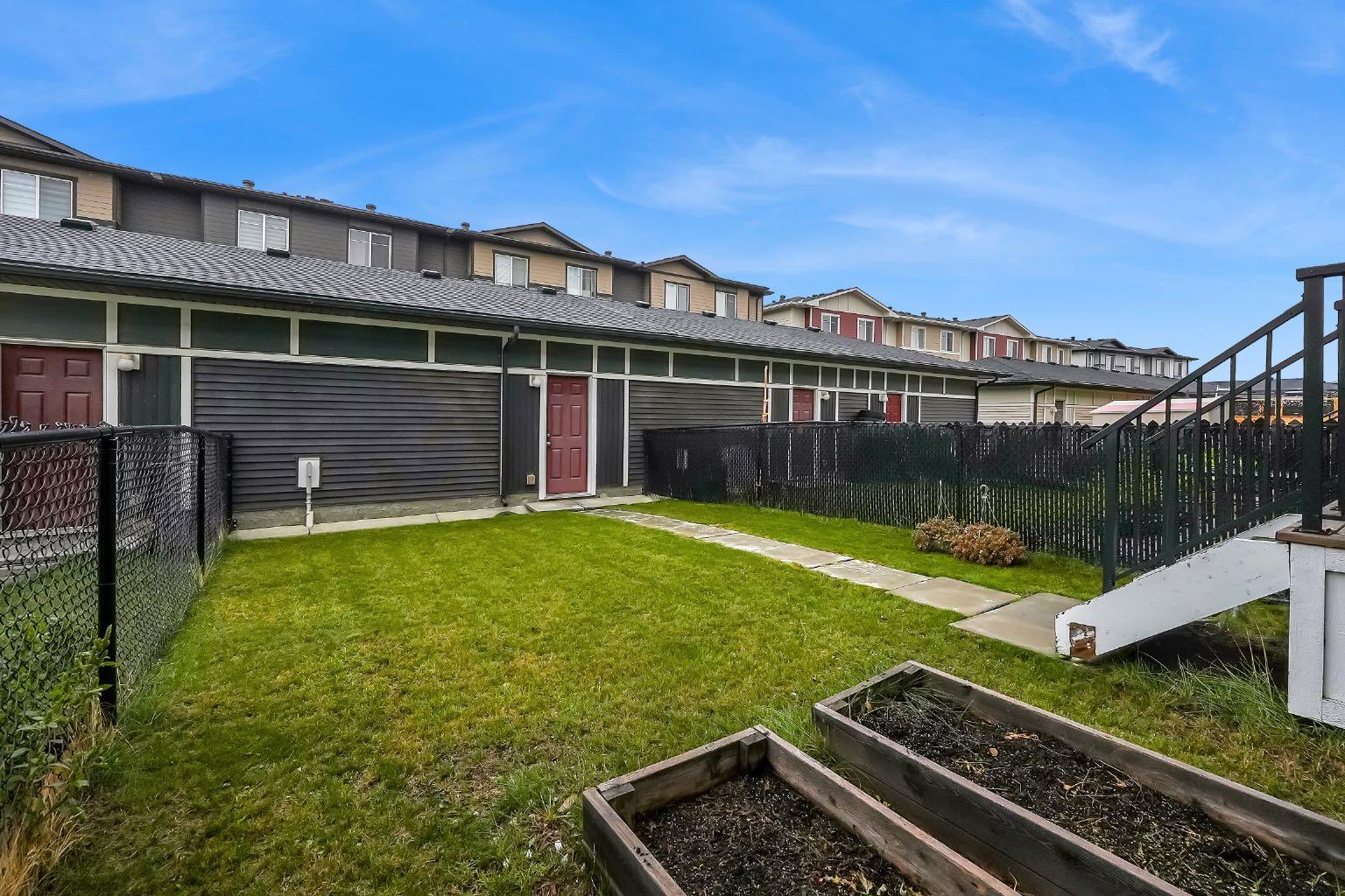 16 Skyview Circle NE