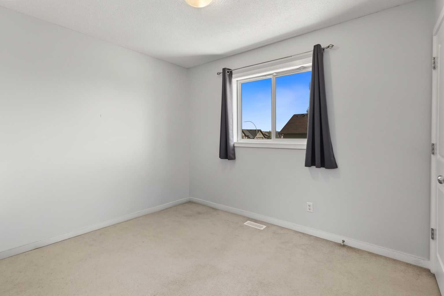 13 Panora View NW
