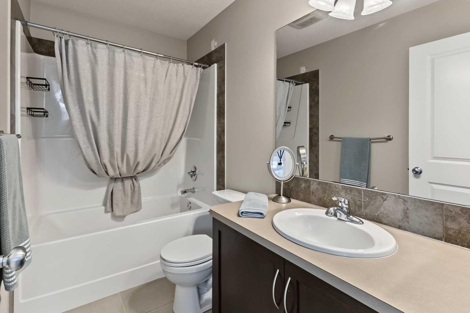 13 Panora View NW