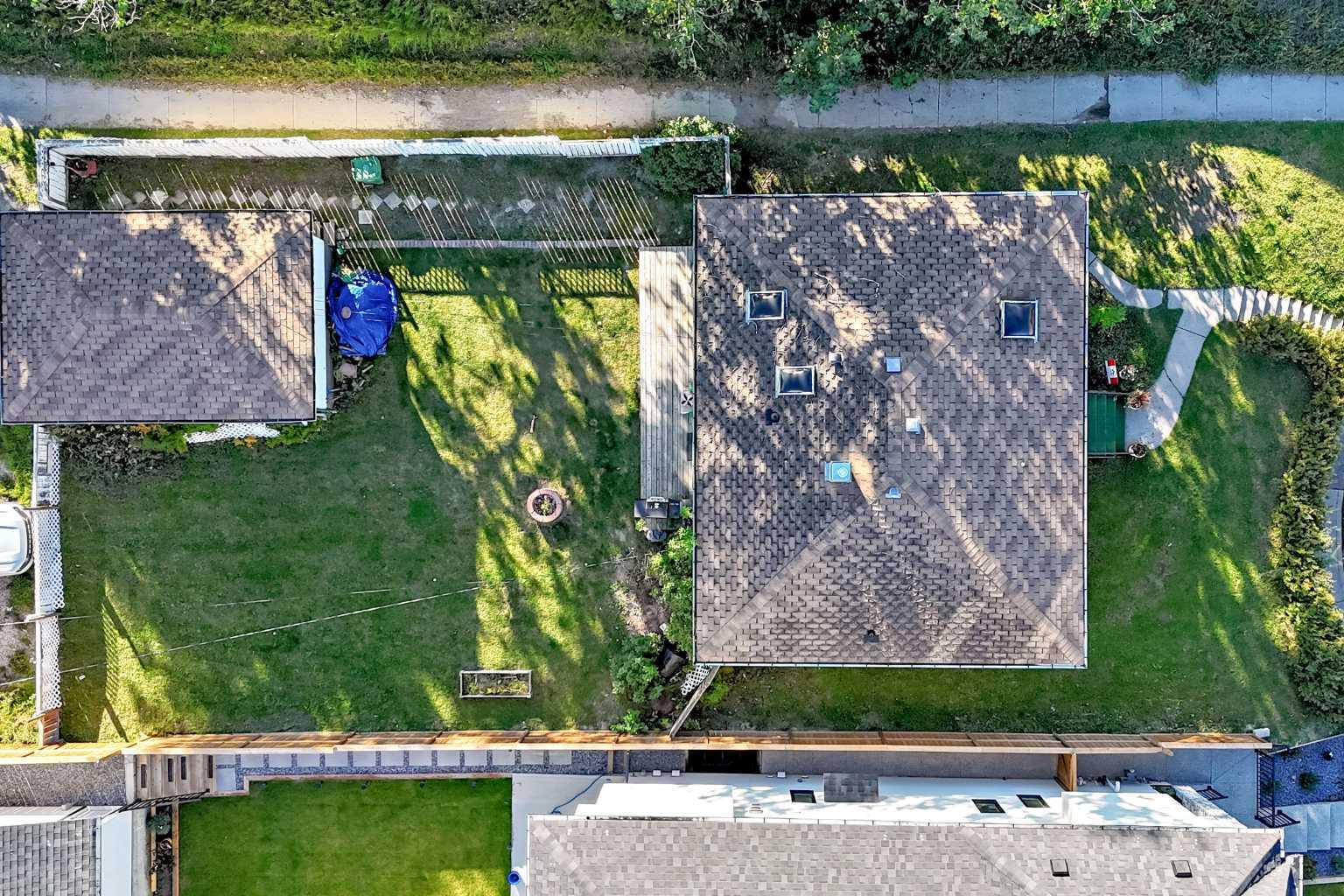 2451 29 Avenue SW