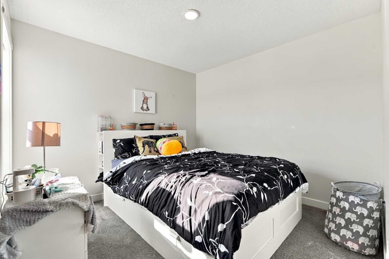 10 Belmont Garden SW