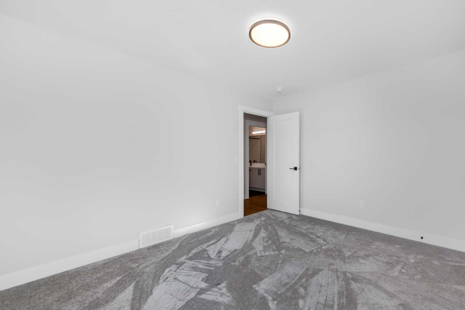 463 Rivercrest View 