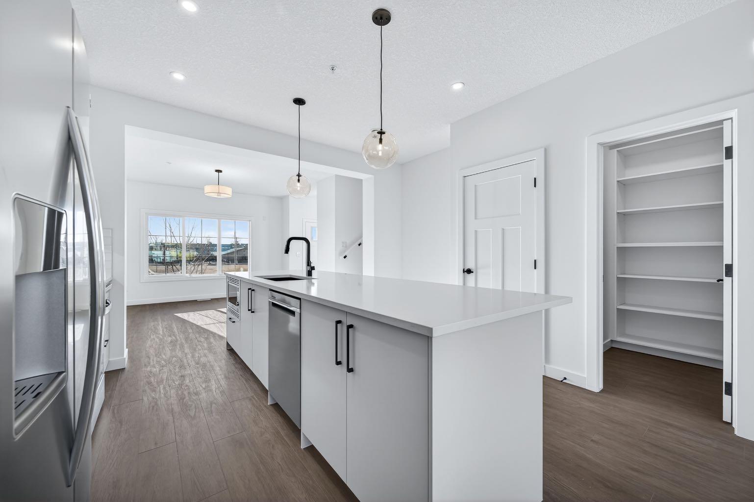 46 Prince Drive SE