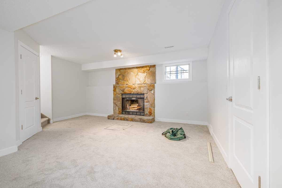 5 Erin Grove Place SE