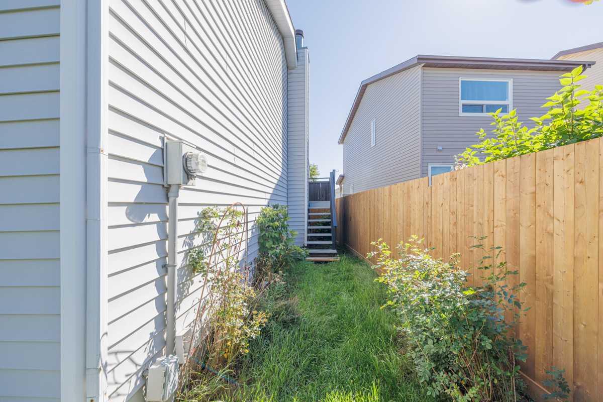 5 Erin Grove Place SE