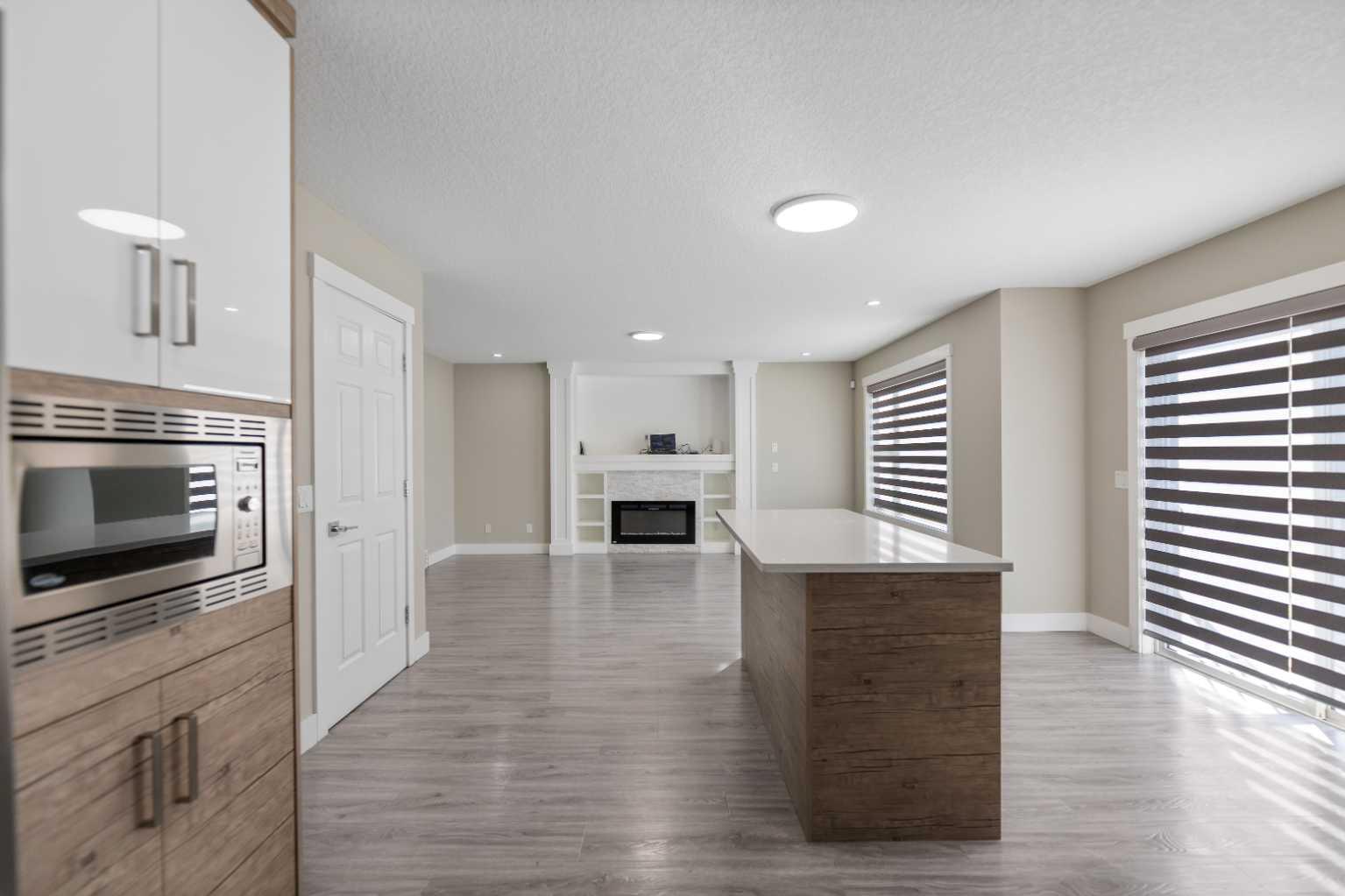 23 Anaheim Circle NE