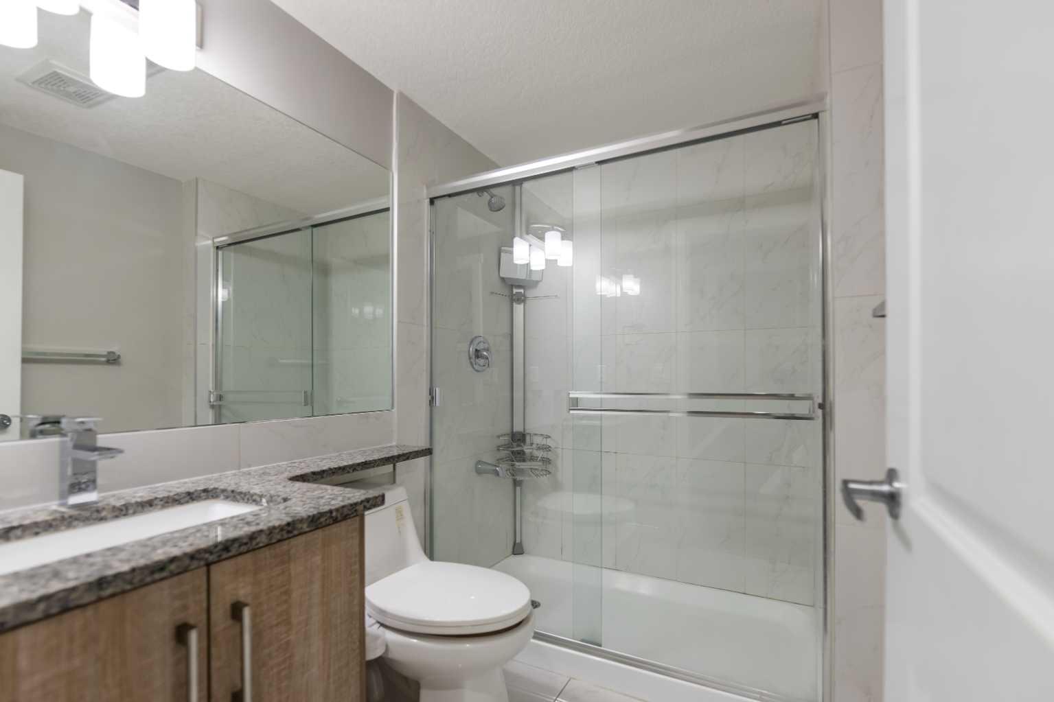 23 Anaheim Circle NE