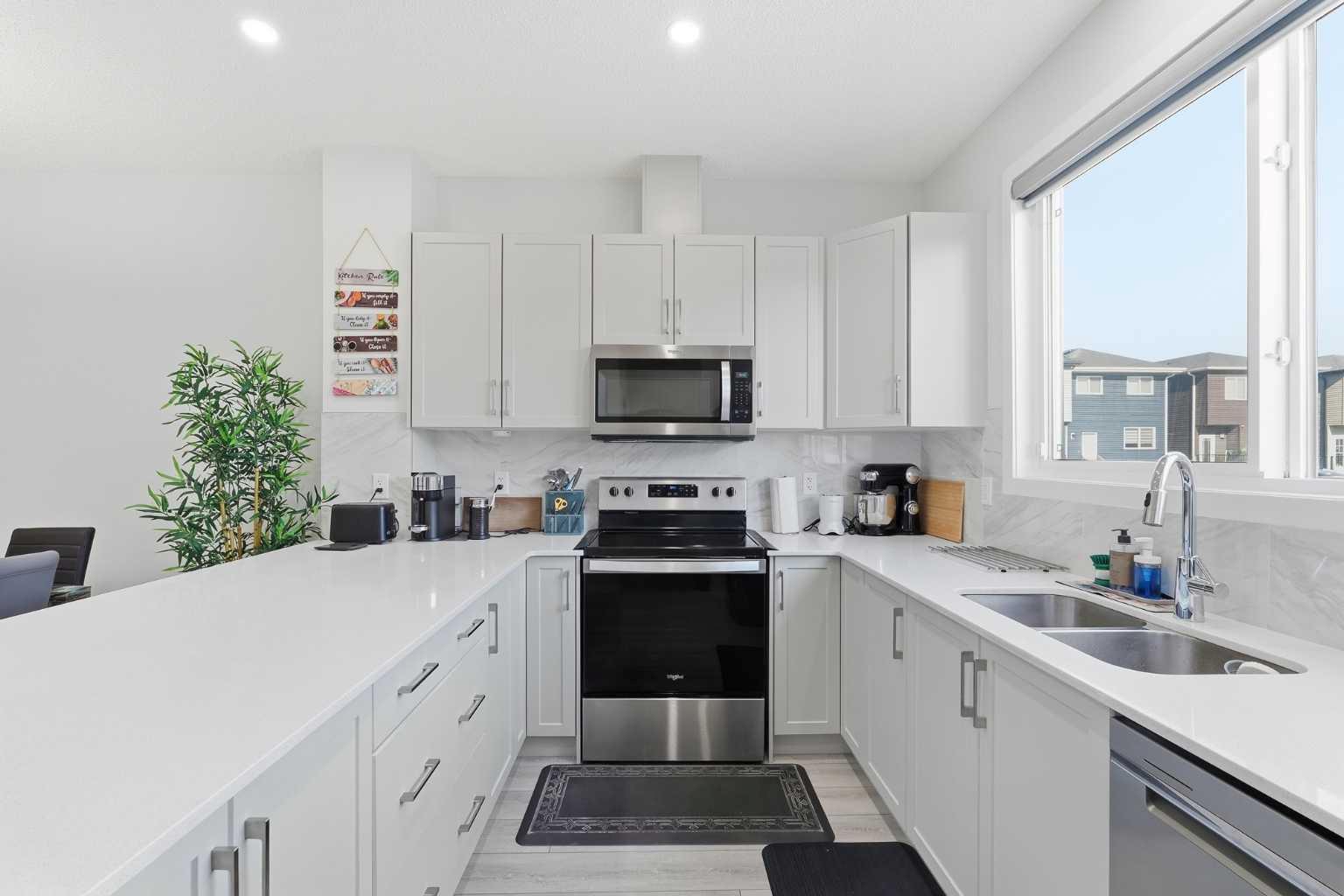 44 Amblefield Avenue NW