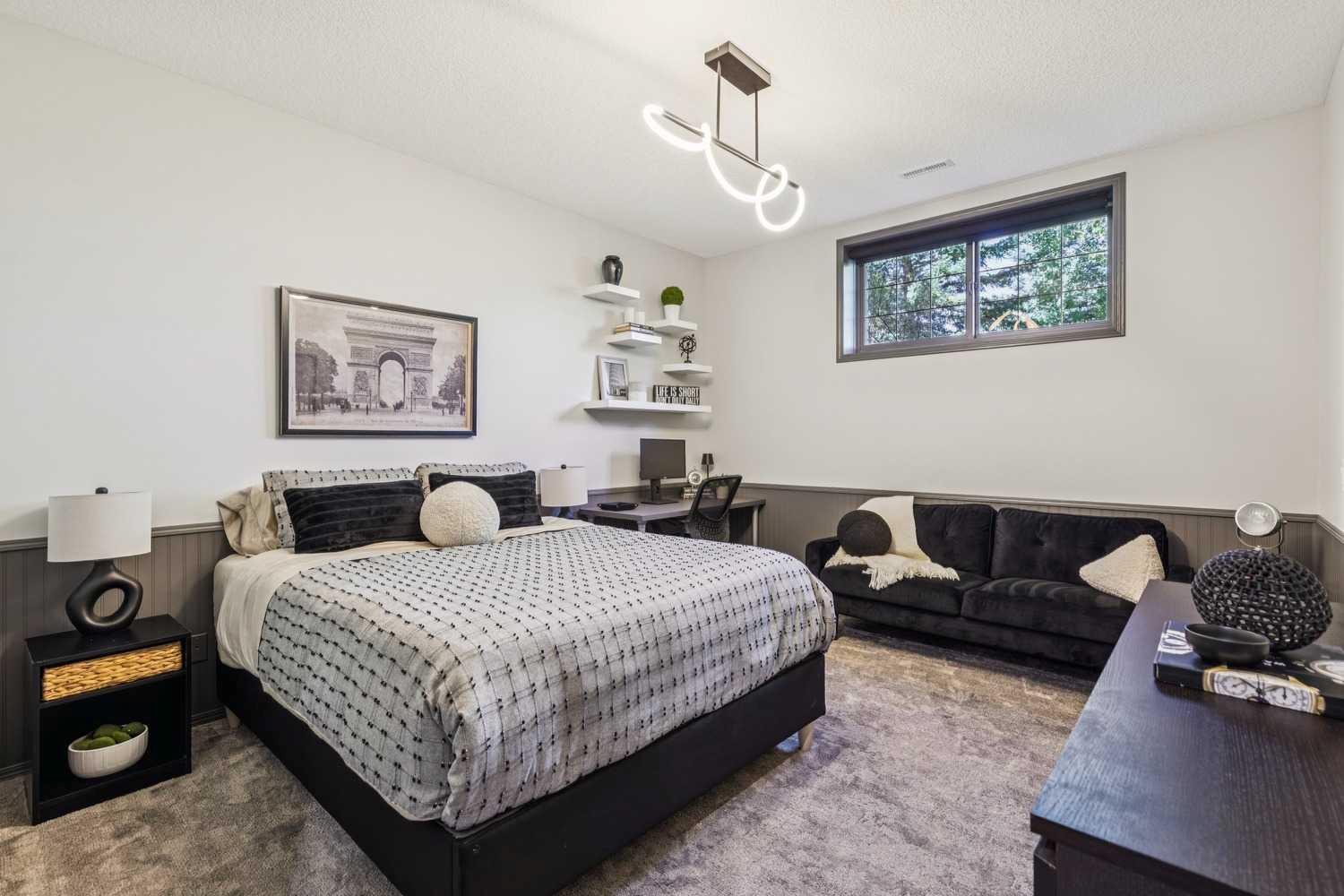 211 Aspen Green 