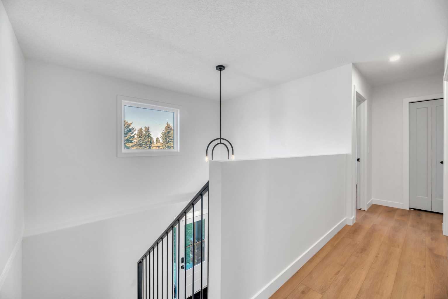 238 Hawktree Bay NW