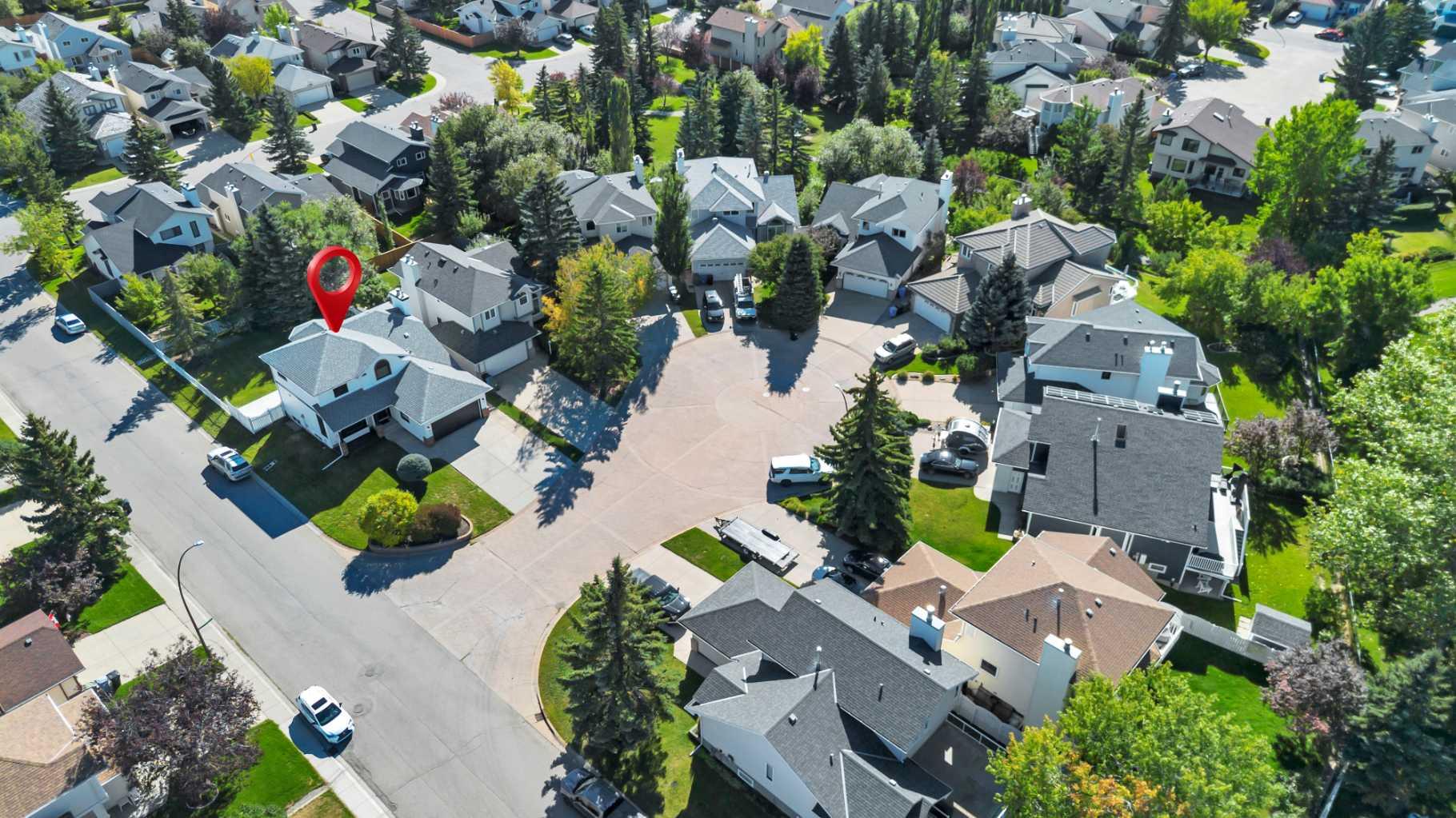 238 Hawktree Bay NW