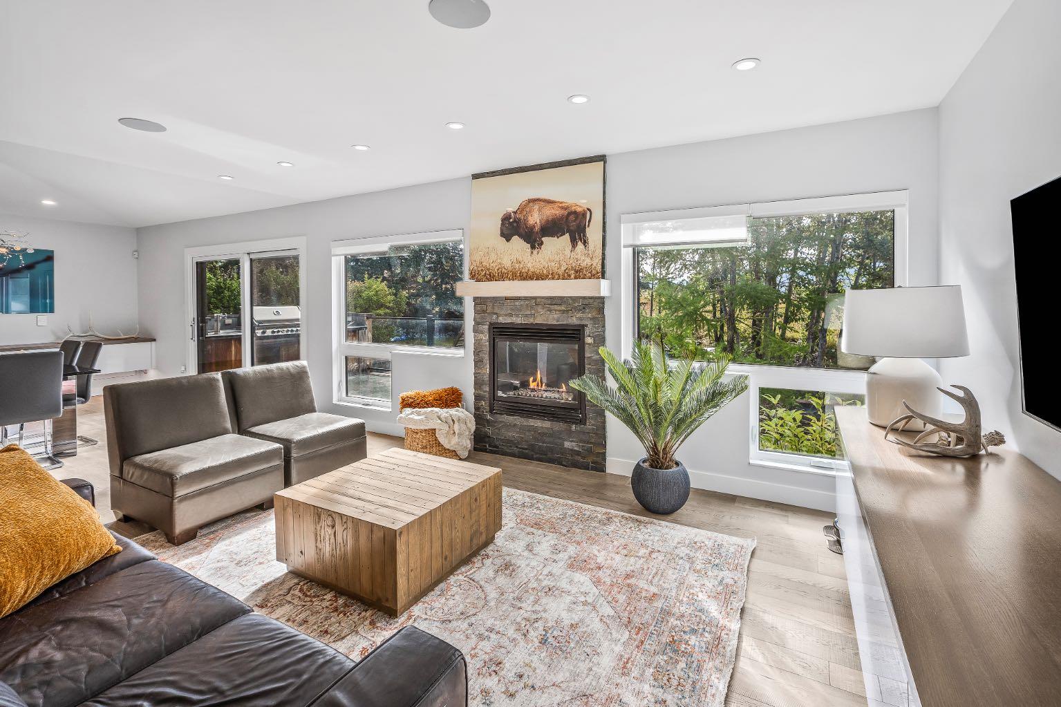 258 Grizzly Crescent 