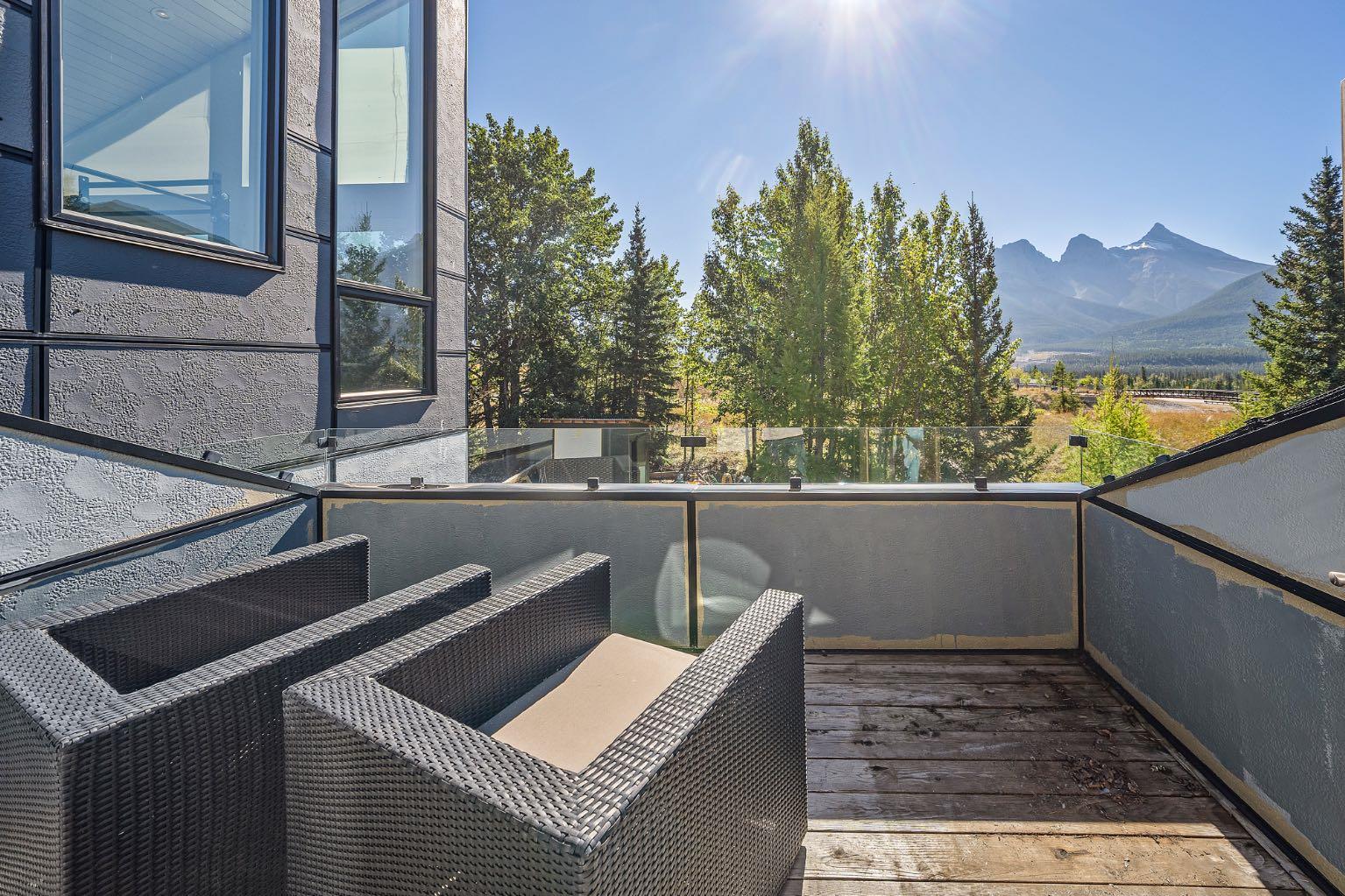 258 Grizzly Crescent 