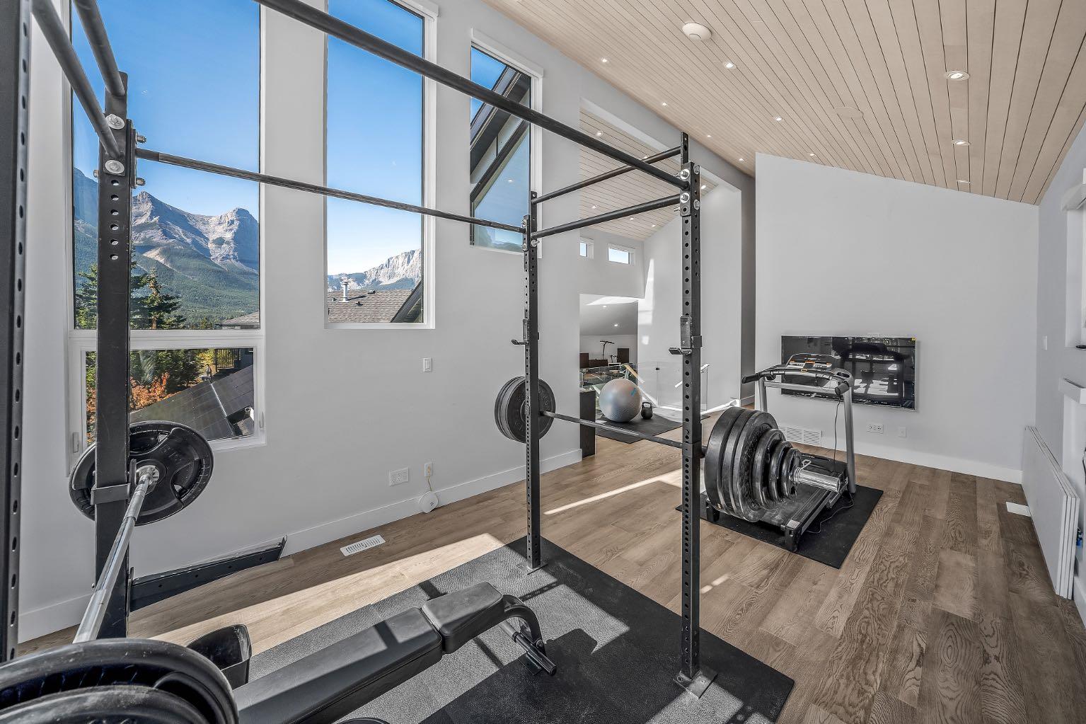 258 Grizzly Crescent 