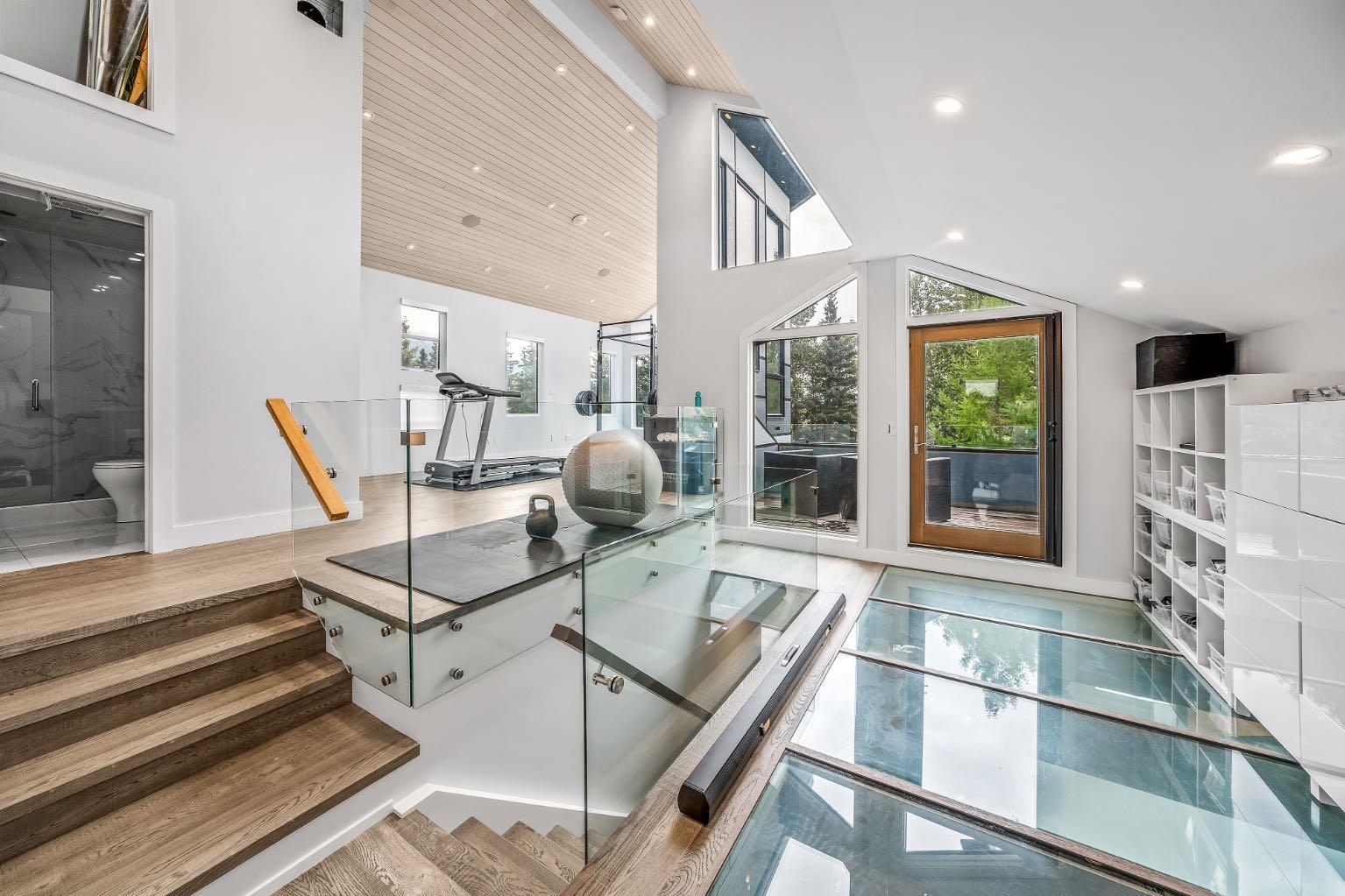 258 Grizzly Crescent 