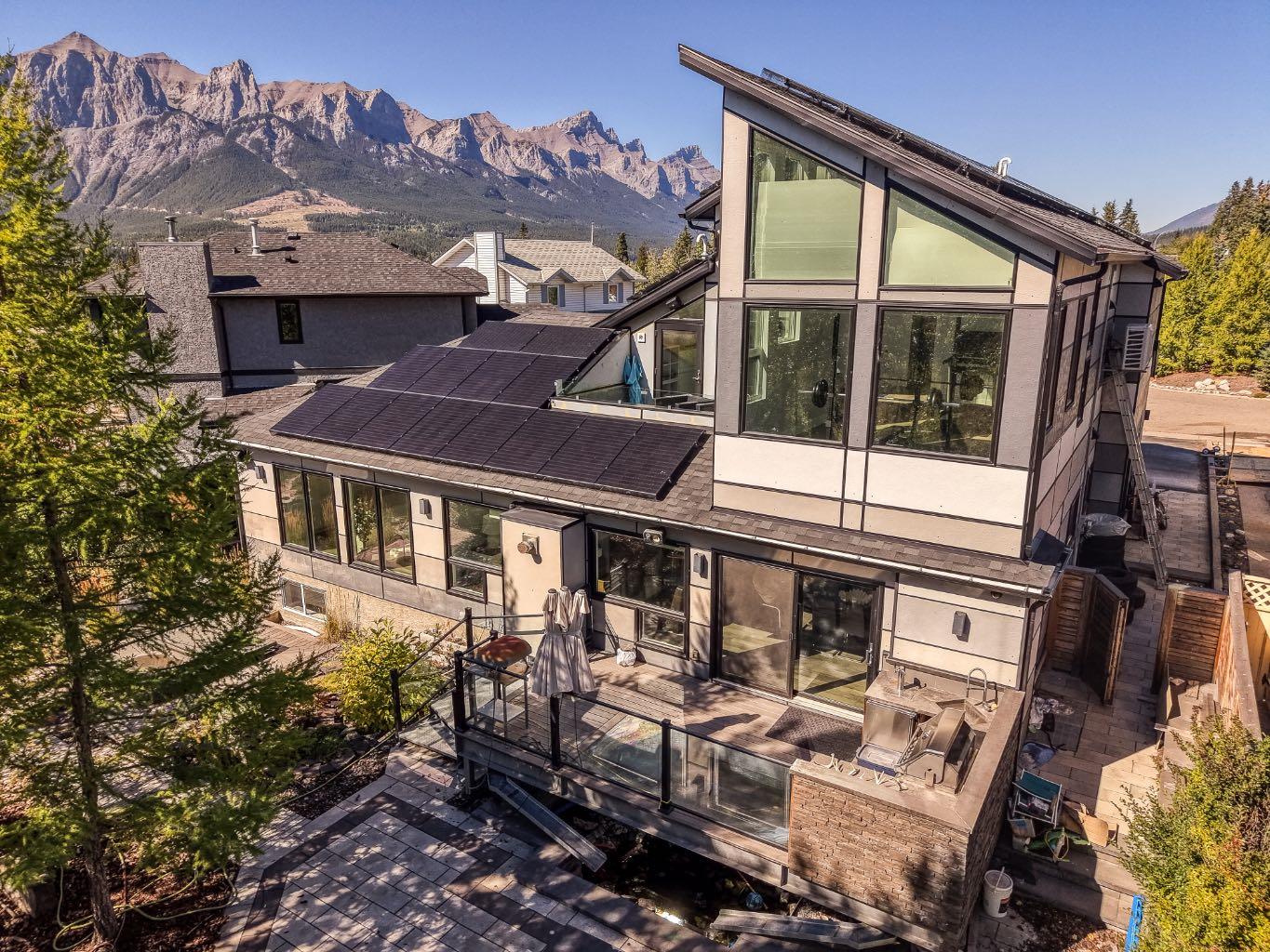 258 Grizzly Crescent 