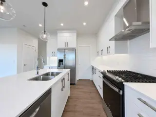 2337 waterbury Road 