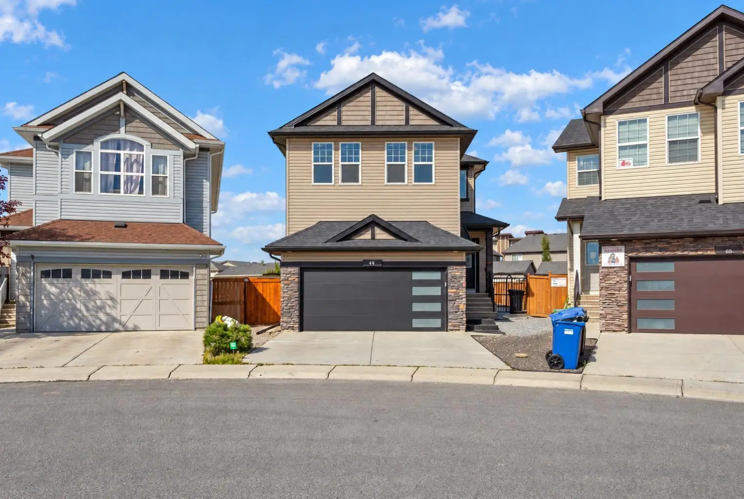 44 Skyview Point Terrace NE