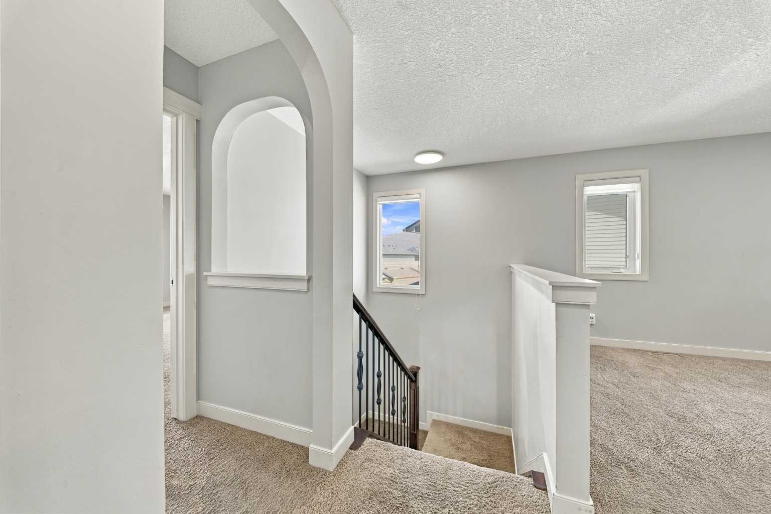 44 Skyview Point Terrace NE