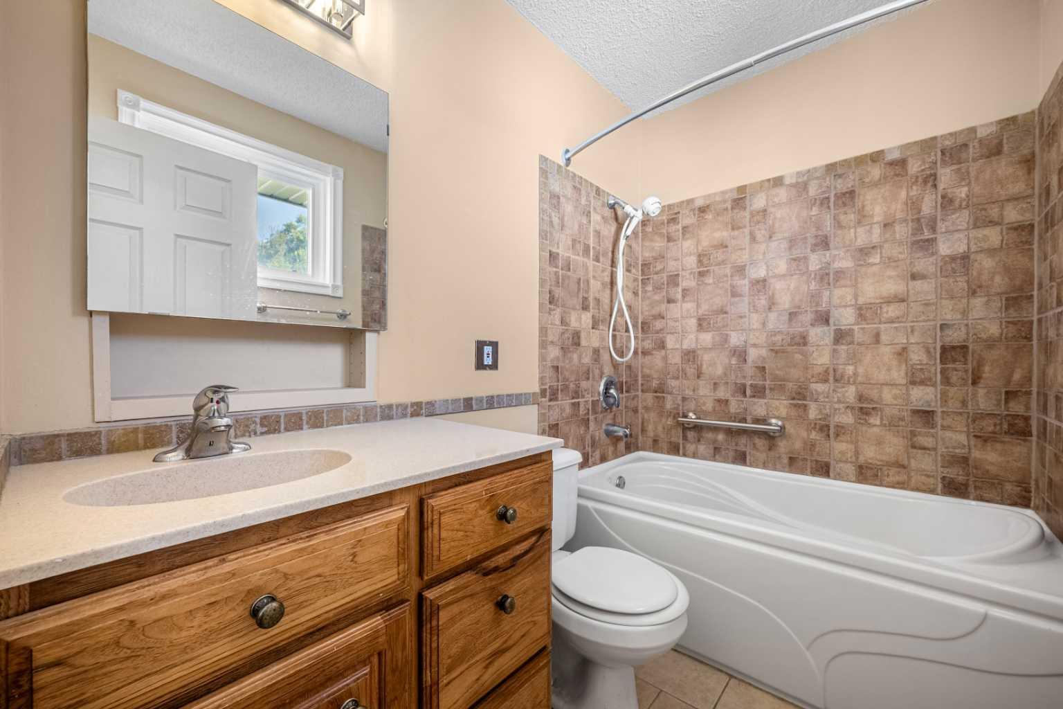 244 Cantrell Drive SW