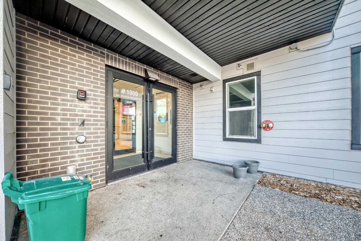 1505, 395 Skyview Parkway NE