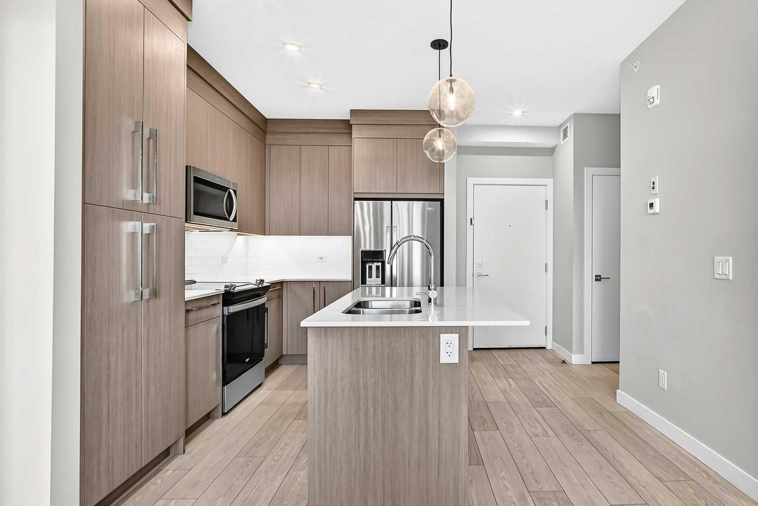 1505, 395 Skyview Parkway NE