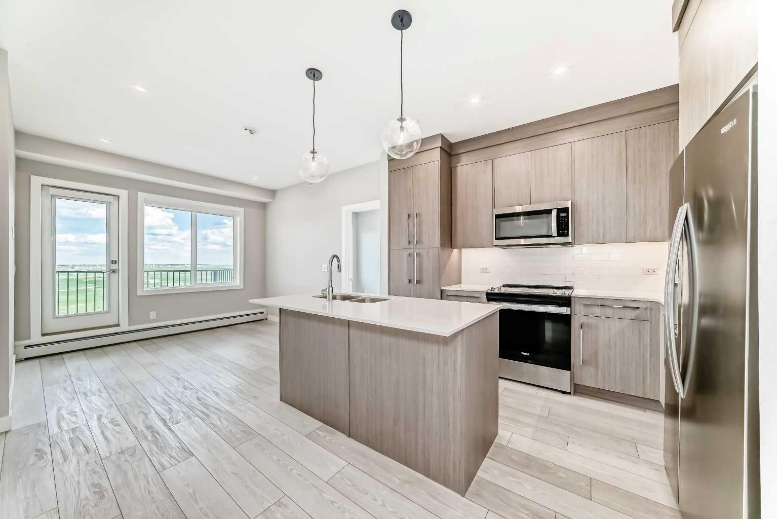 1505, 395 Skyview Parkway NE