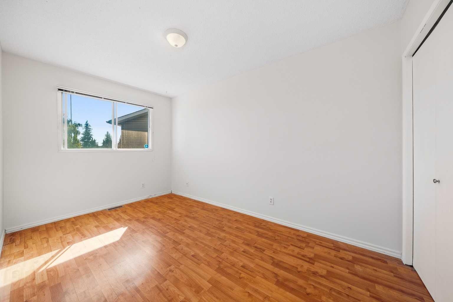 243 Millcrest Way SW