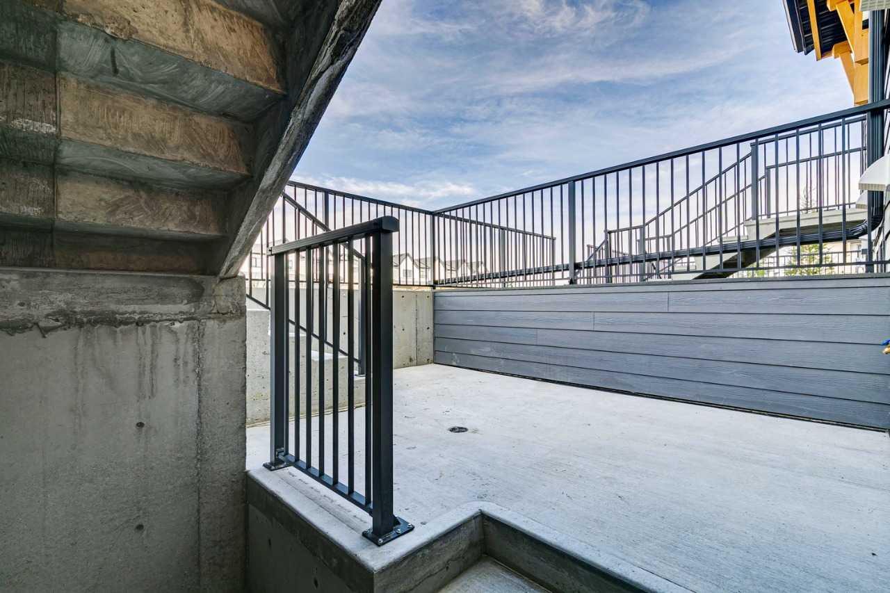 1112, 135 Mahogany Parade SE