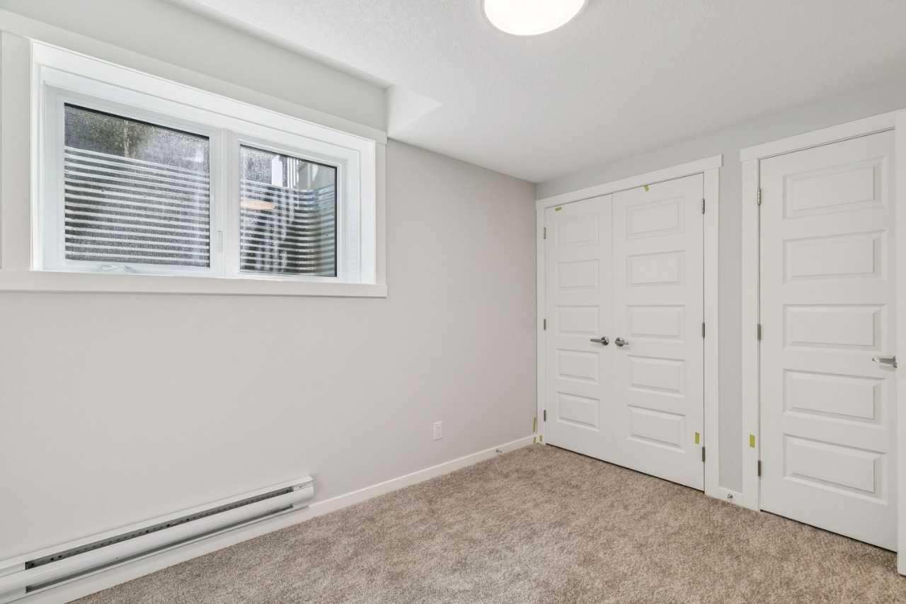 1112, 135 Mahogany Parade SE