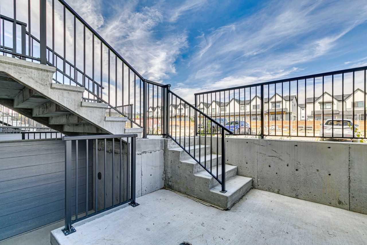 1112, 135 Mahogany Parade SE