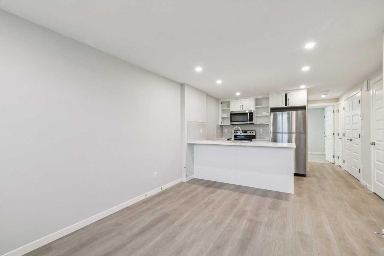 1112, 135 Mahogany Parade SE