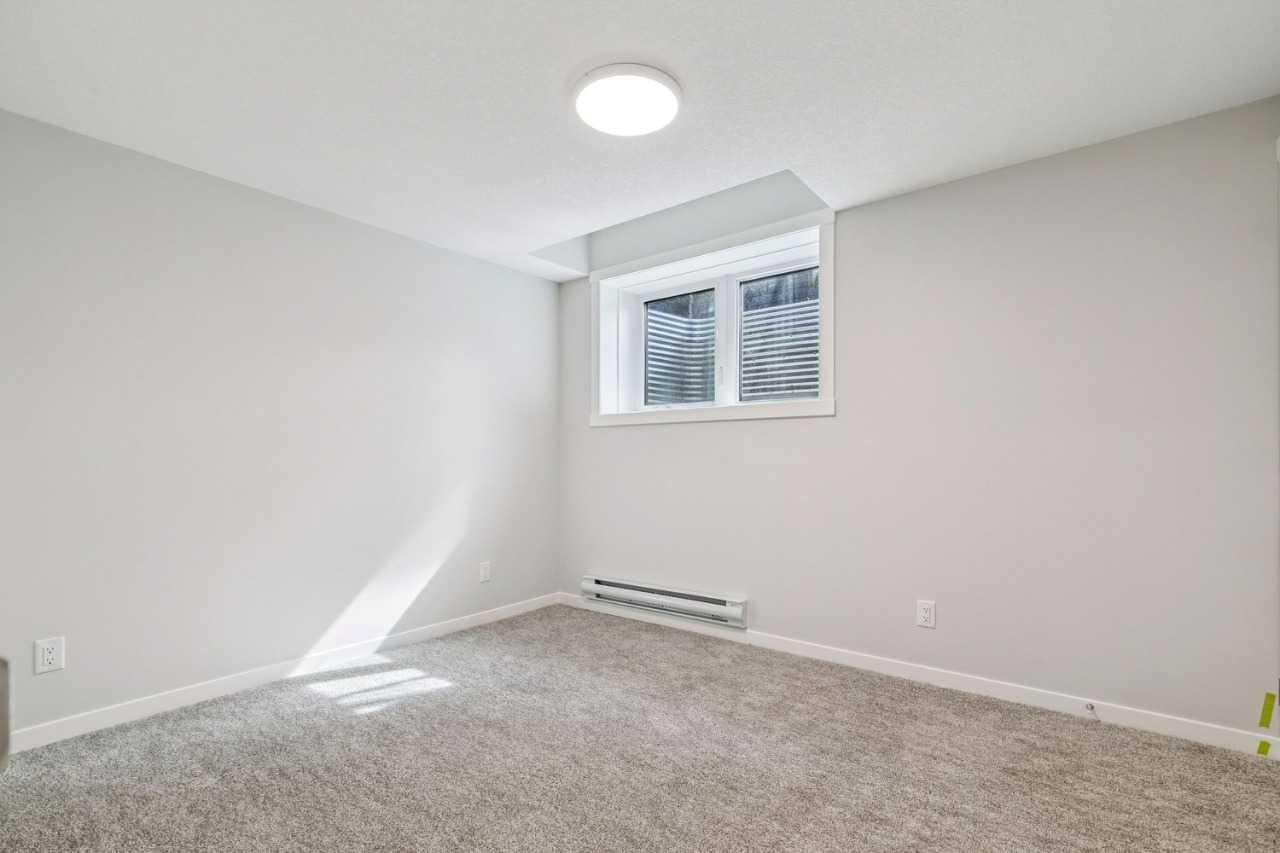 1112, 135 Mahogany Parade SE