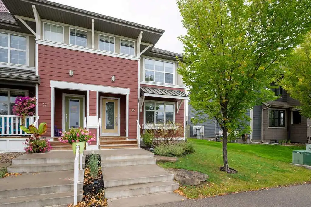25 Marine Drive SE