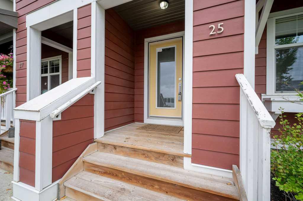 25 Marine Drive SE
