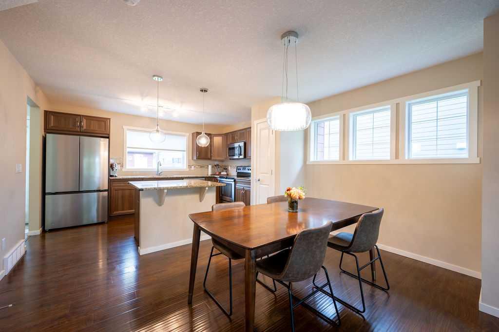 25 Marine Drive SE