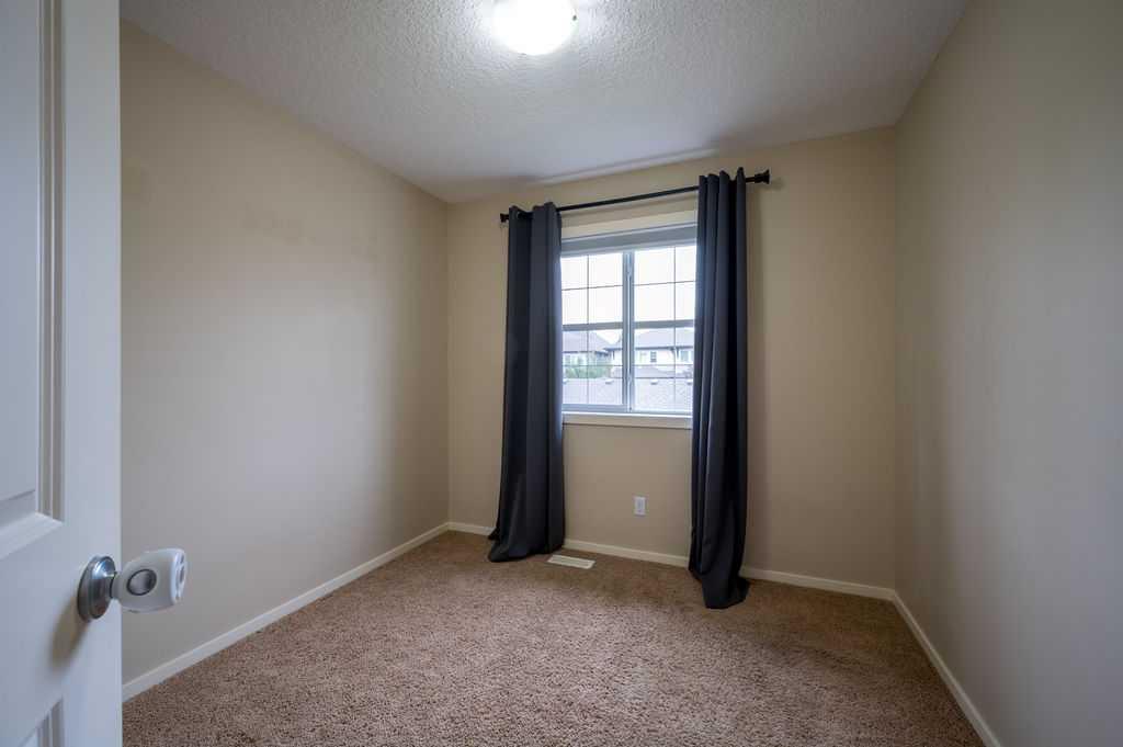 25 Marine Drive SE